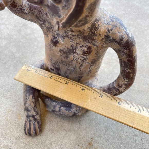 Pre-Columbian Style Seated Figurine - Picture 13 of 14